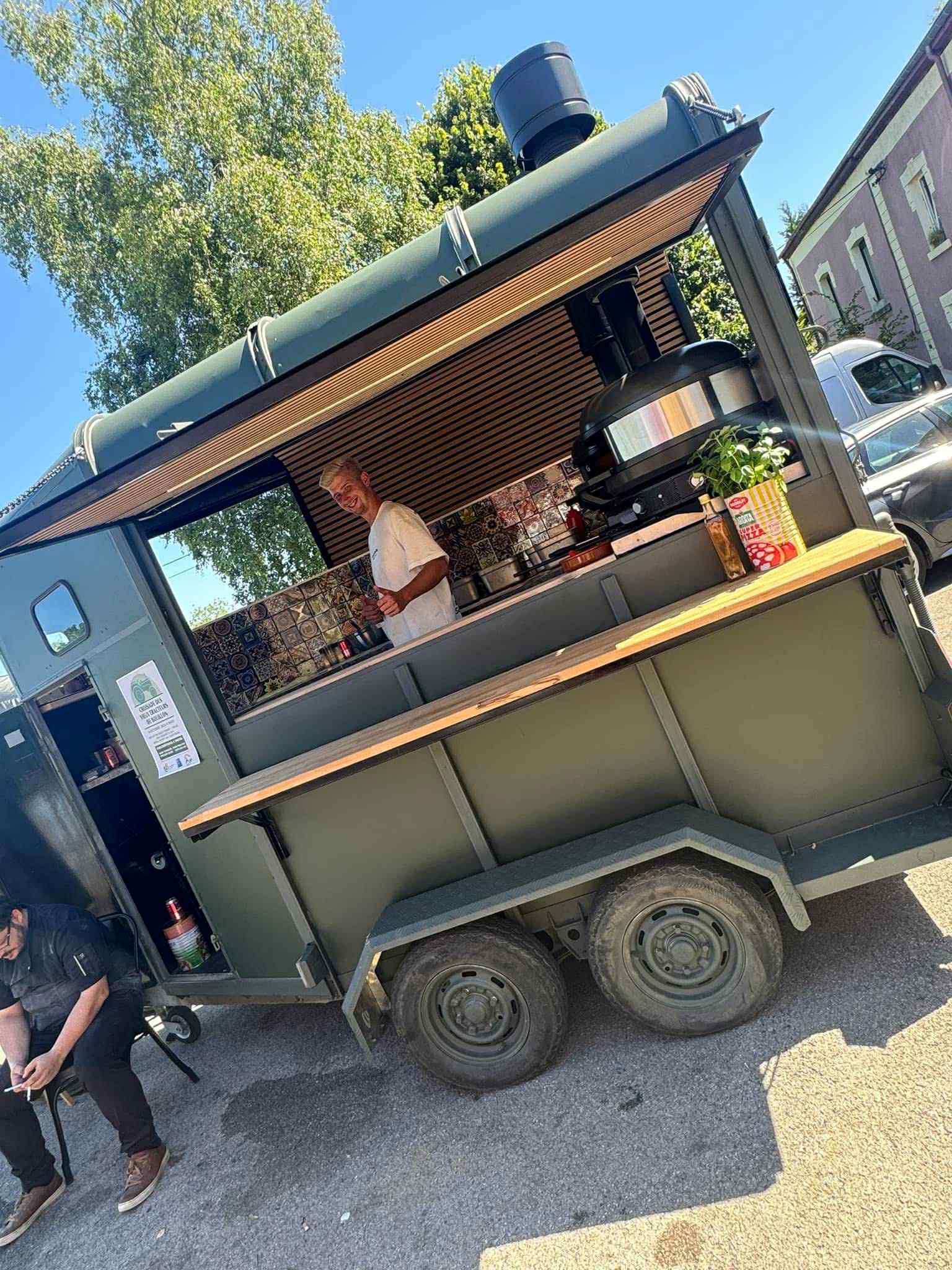 Foodtruck Le Cavallo prêt pour le service lors d’un événement Oevent