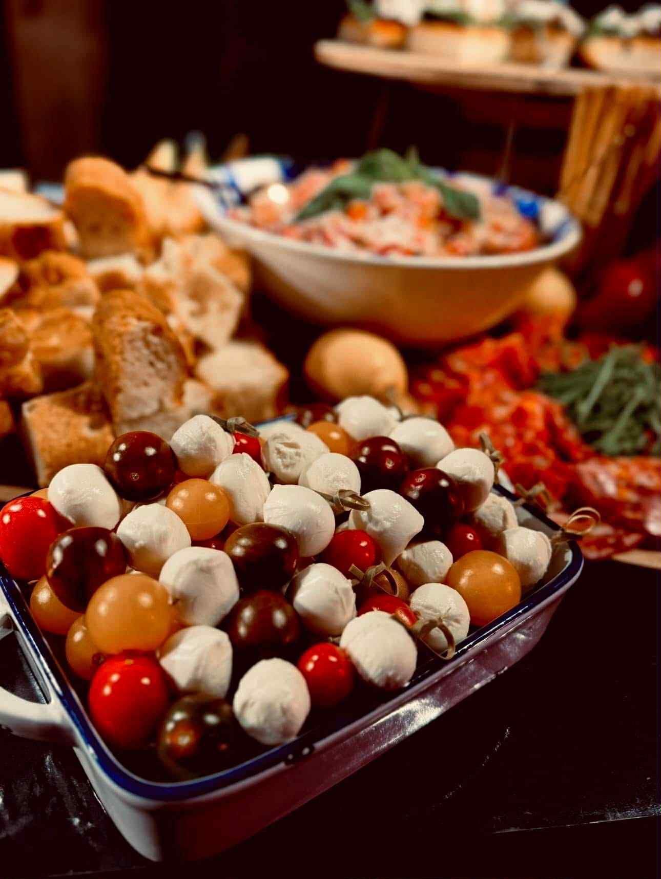 Brochette végétarienne tomate mozzarella aux saveurs méditerranéennes